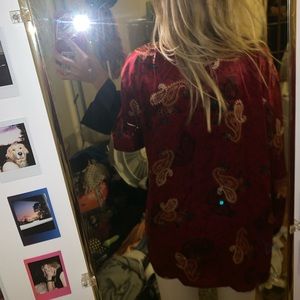 Thrifted oriental top💥